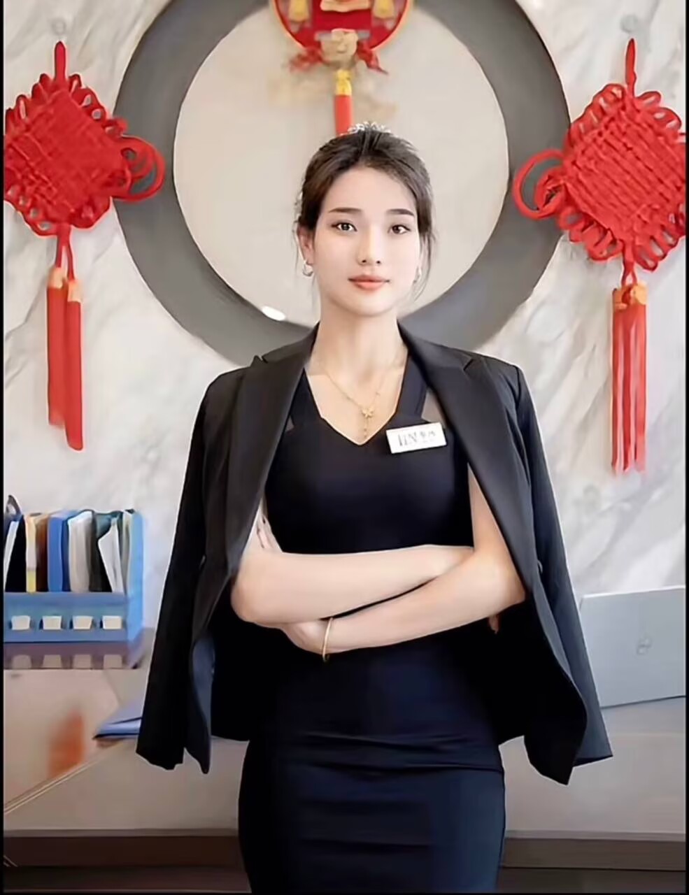 腾龙AI客服专家龙晓琳
